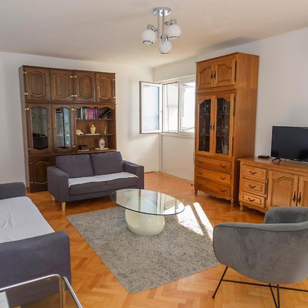 Sunny Apartment 奥米什 外观 照片
