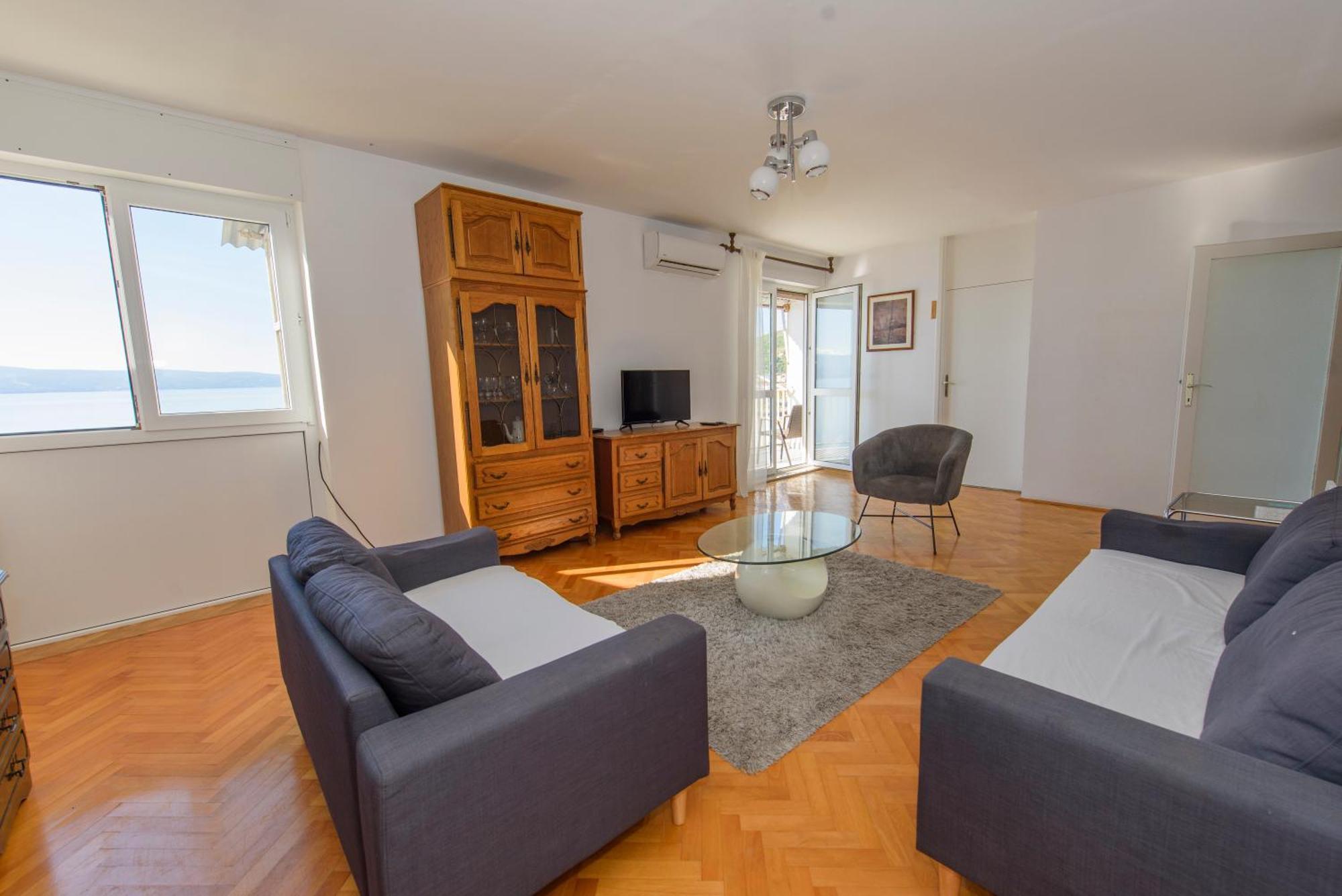 Sunny Apartment 奥米什 外观 照片