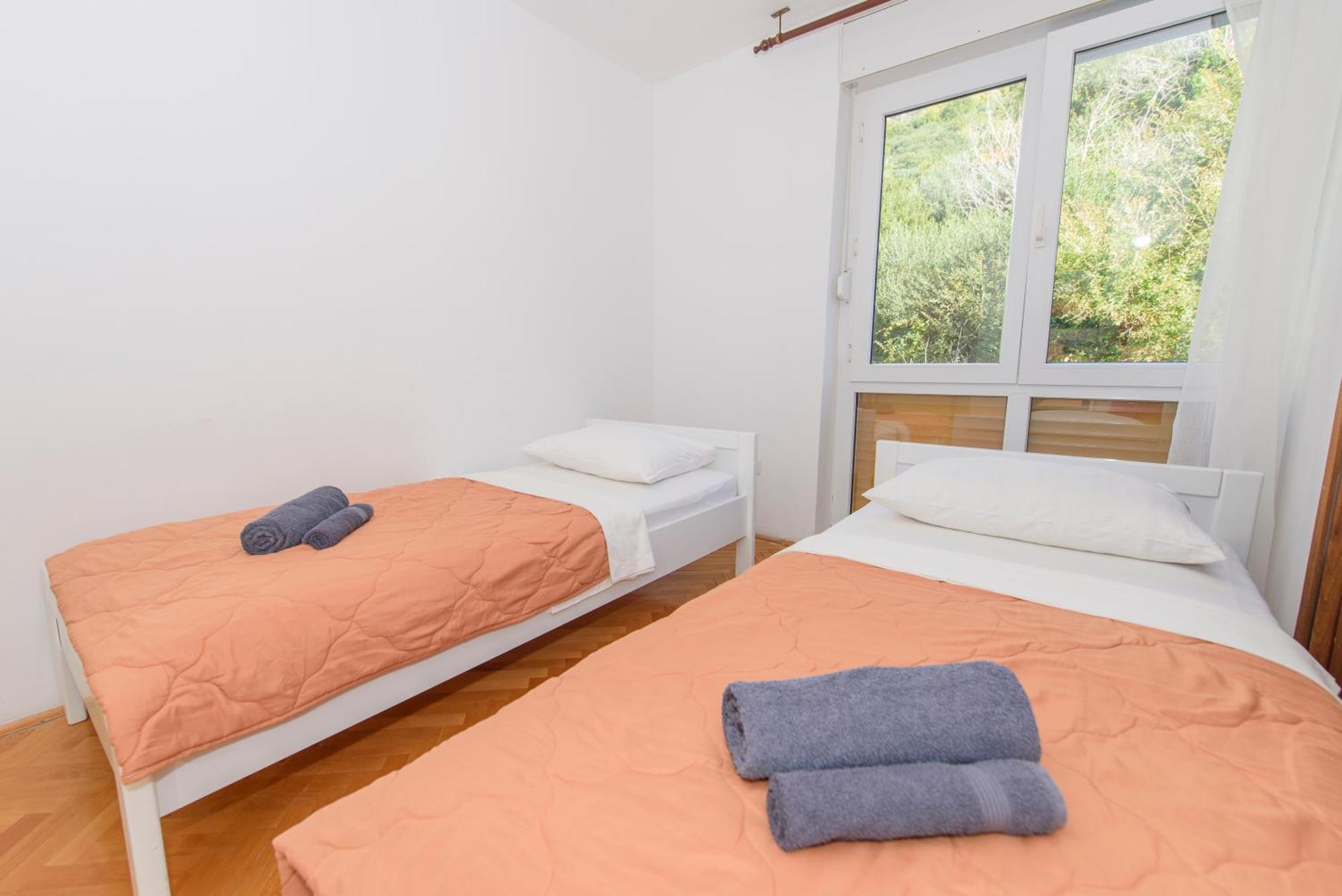 Sunny Apartment 奥米什 外观 照片
