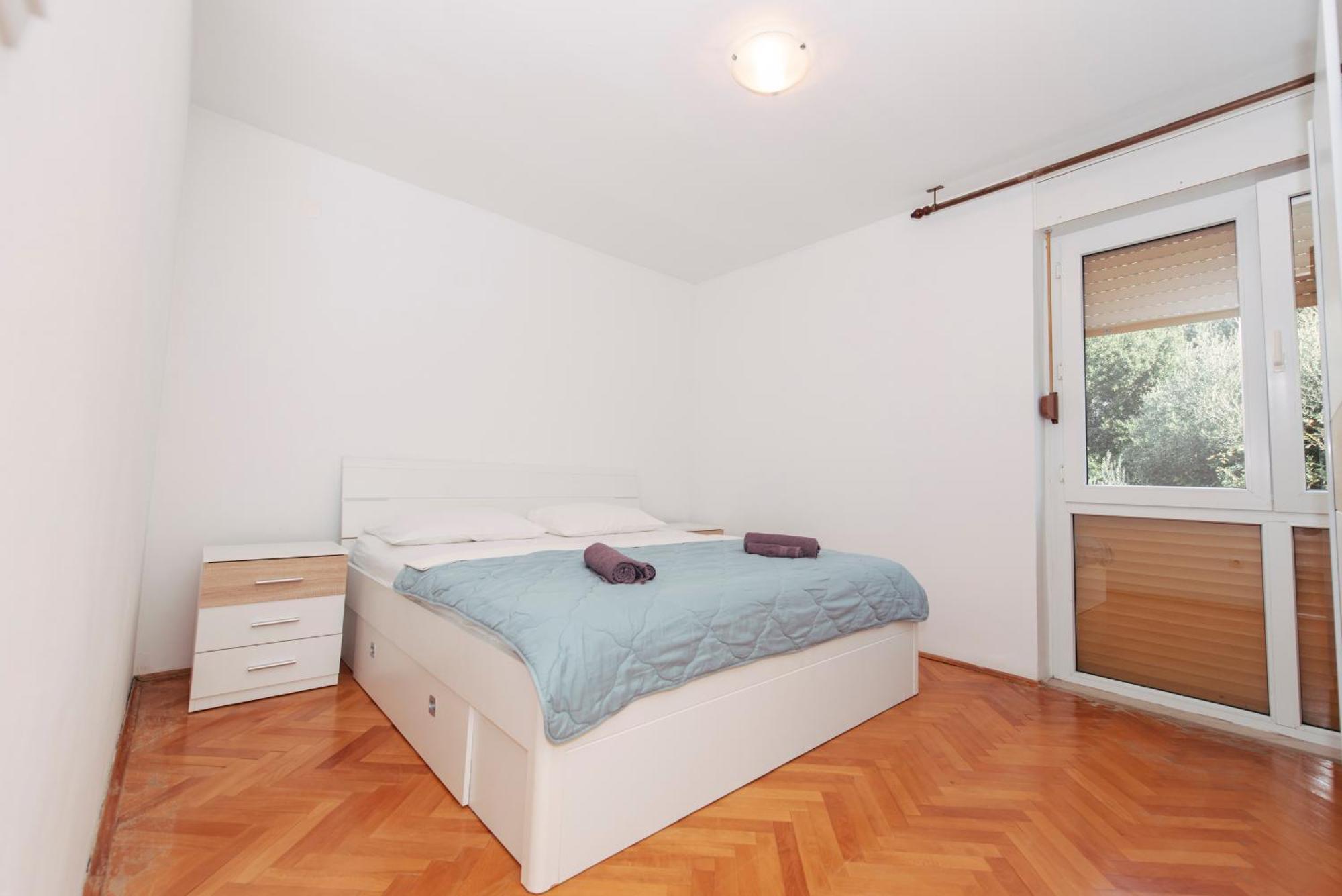 Sunny Apartment 奥米什 外观 照片